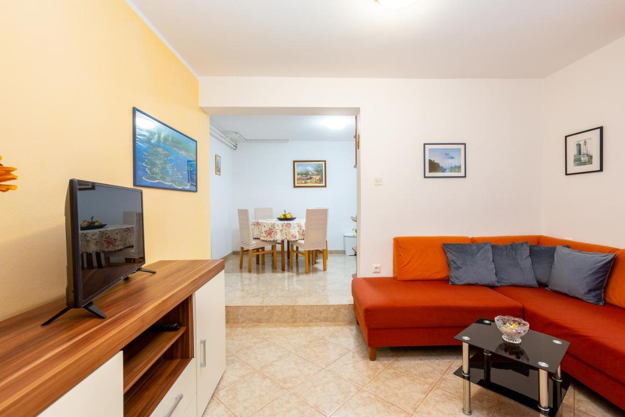 Maretic Apartment เมดูลิน ภายนอก รูปภาพ